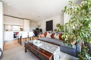 Flat 3, 1b, Haydon Park Road, Wimbledon, London SW19 8JY