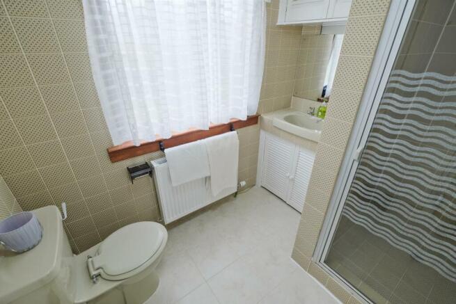 70 Belstane Rd, Carluke ML8 4BG-61.jpg
