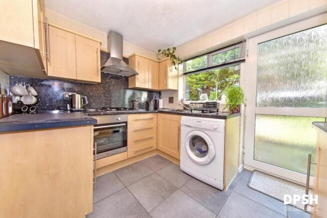 3 bed Terraced for sale Image 10