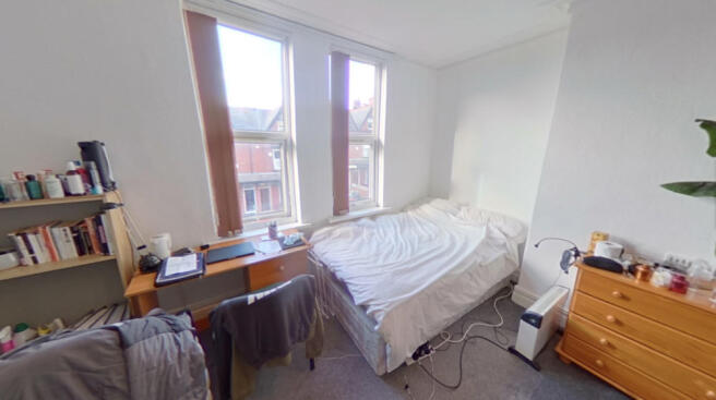 6 bed House Share to rent Image 5