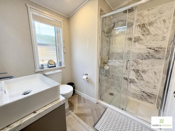 2 bed Detached for sale Image 10