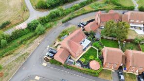 16, Pennycress Gardens, Stoke Orchard, Cheltenham GL52 7SL
