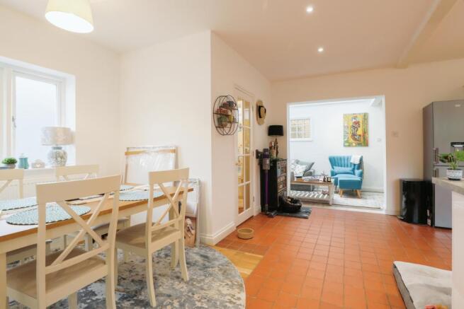 Dining/Kitchen