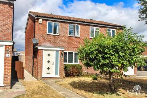 Rosedale Gardens, Thatcham, Berkshire, RG19