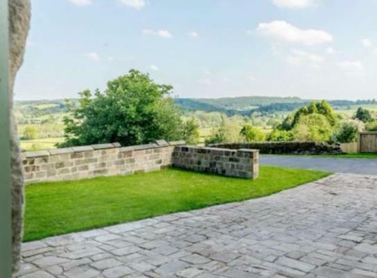 Frontage & Driveway