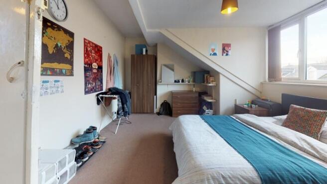 4 bed Terraced to rent Image 4