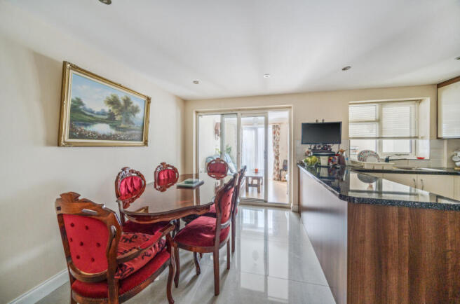 1324864-12-6874c9...