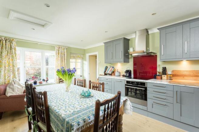 Kitchen brekfast room