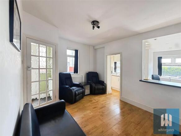 2 bed Semi-Detached to rent Image 12