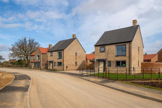 Plot 292 The Hapton, Cringleford, Norwich NR4 6FG photo 4