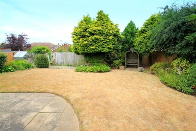 Garden (13).JPG