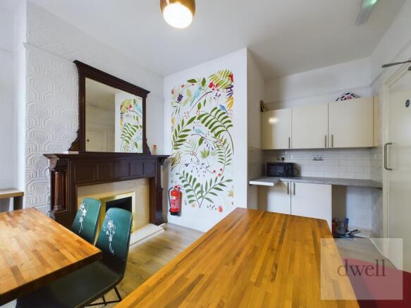 1 bed House Share to rent Image 6