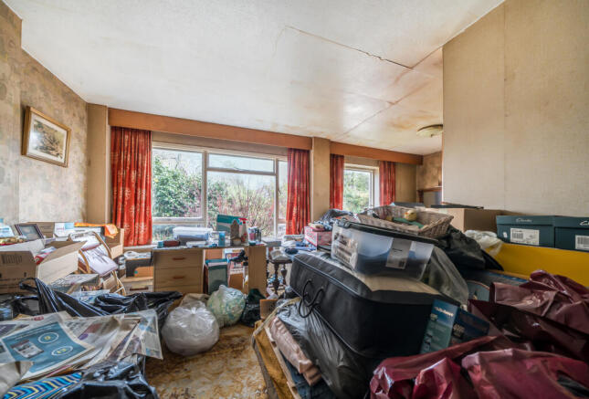 1381097-11-6932df...