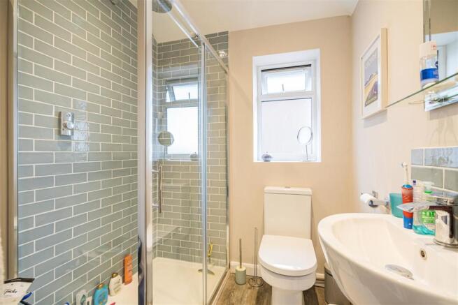 36 Littleworth Road First Floor Shower Room.jpg