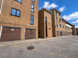 Flat 5, St Helens House, Frogmore, Fareham PO14 3DE