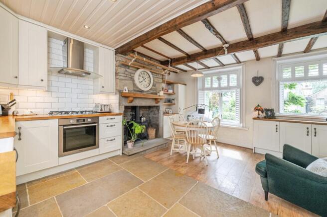 3 bed Terraced for sale Image 6