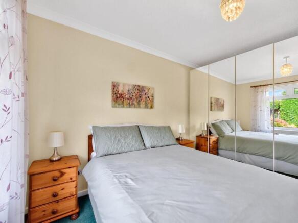 2 bed Semi-Detached Bungalow for sale Image 10
