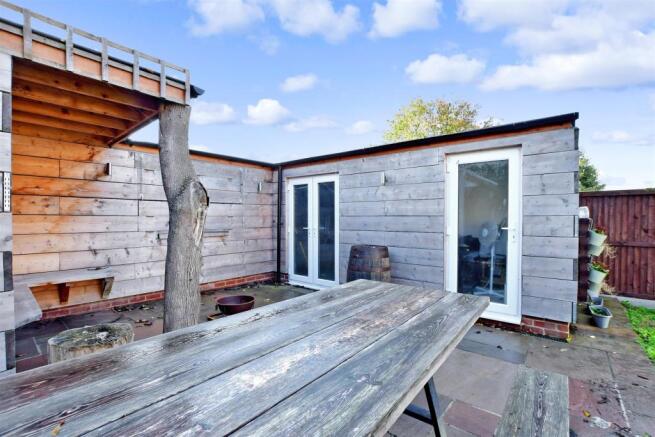 Workshop/Outbuildings