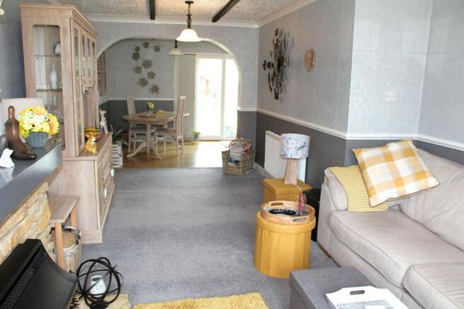 LOUNGE/DINING/FAMILY AREA