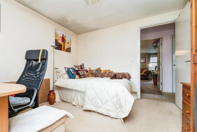 2 bed Apartment for sale Image 11