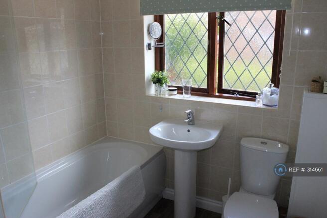 Master En-Suite