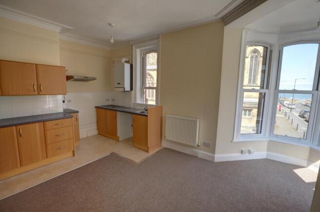 2 bed Flat for sale Image 4
