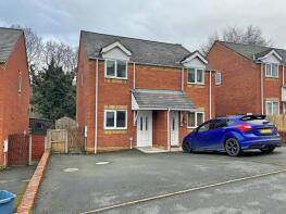 15, Oaklands Park, Newtown SY16 2QR