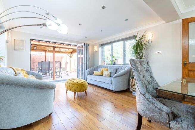 Dining Area & Garden Room