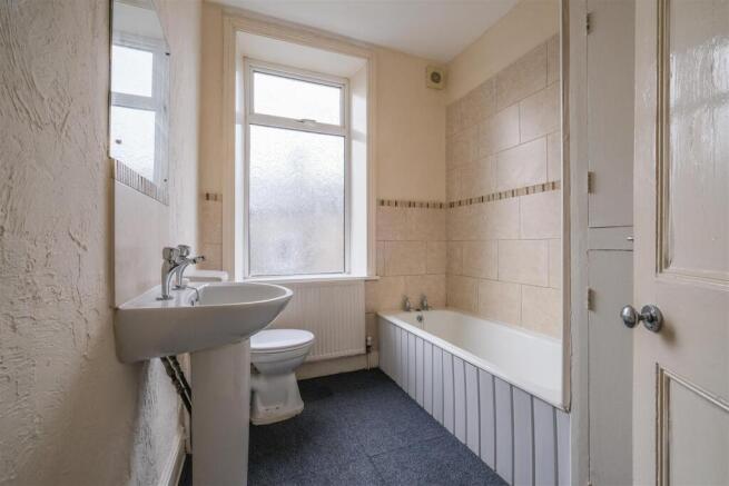 3 bed Terraced for sale Image 7