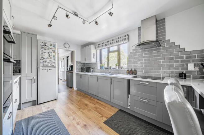 1296758-26-682cd0...