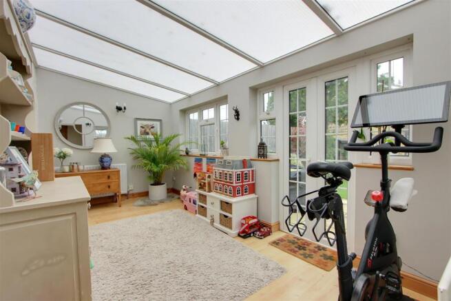 garden room 2.jpg