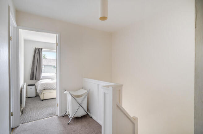 3 bed Terraced for sale Image 11