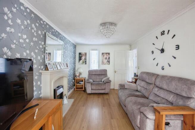 3 bed Detached for sale Image 5