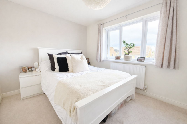 2 bed Semi-Detached for sale Image 6