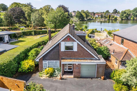 Avalon, Sandbach Road North, Alsager