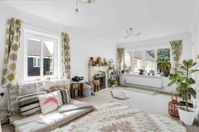 Living room (2)