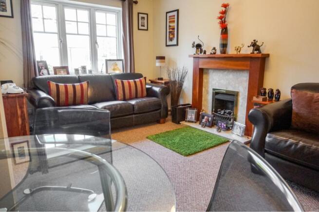 Lounge/Dining Room