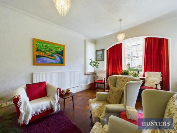 5 bed Detached for sale Image 6