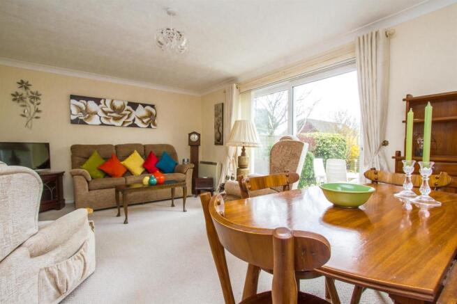 Lounge Dining Room..jpg