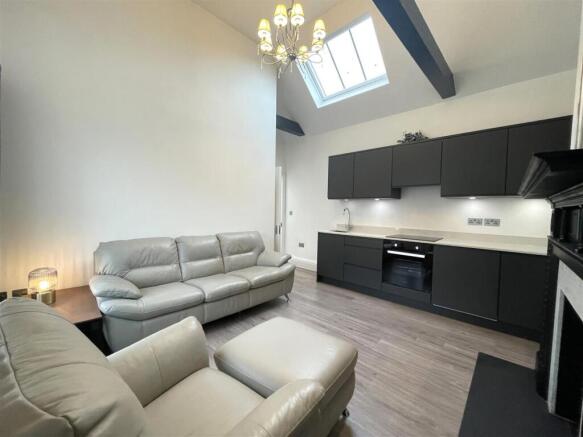 Apartment in Brighton - View 3