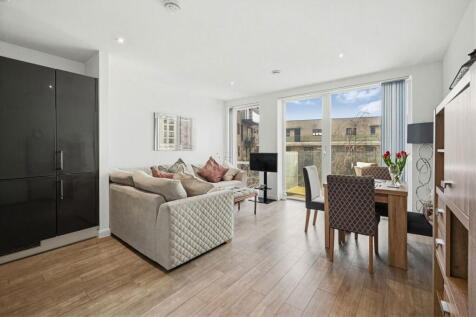 Chandlers Avenue, SE10