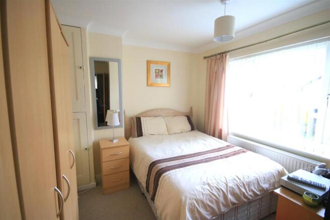 BEDROOM 2