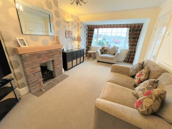 SITTING ROOM