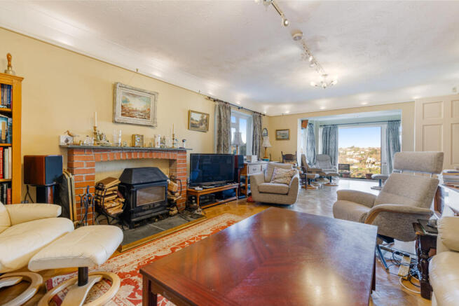 A15 - Noss Mayo, Stoke Road, Westonhay - 251210