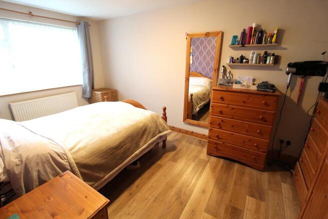 3 bed Semi-Detached for sale Image 7