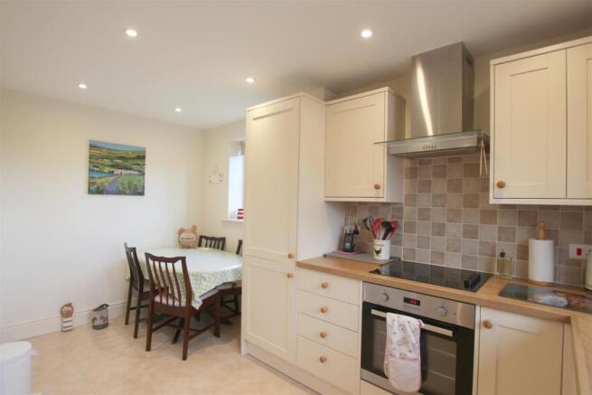 KITCHEN/ DINER