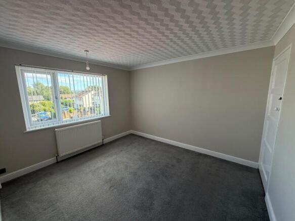 3 bed Terraced to rent Image 6