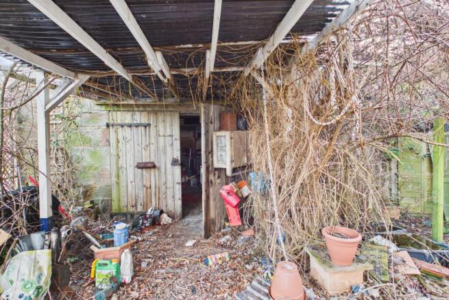 CAM04201G0-PR0143-STILL001