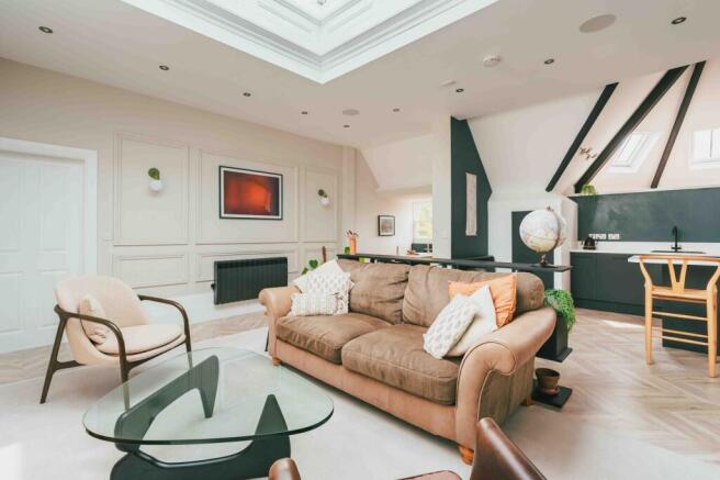 2 bed Apartment for sale Image 6
