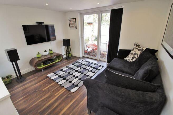 Home Office / ...